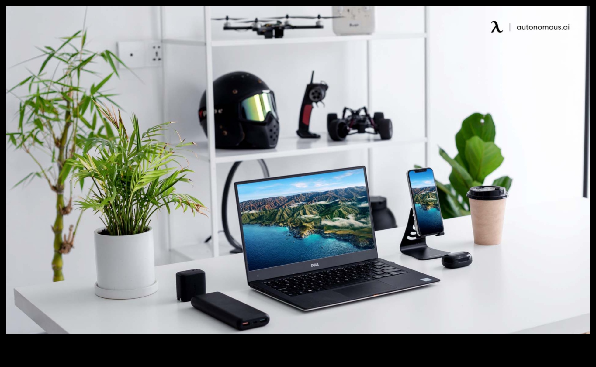 Spațiu de lucru fără fir: accesorii pentru o configurare fără dezordine a laptopului