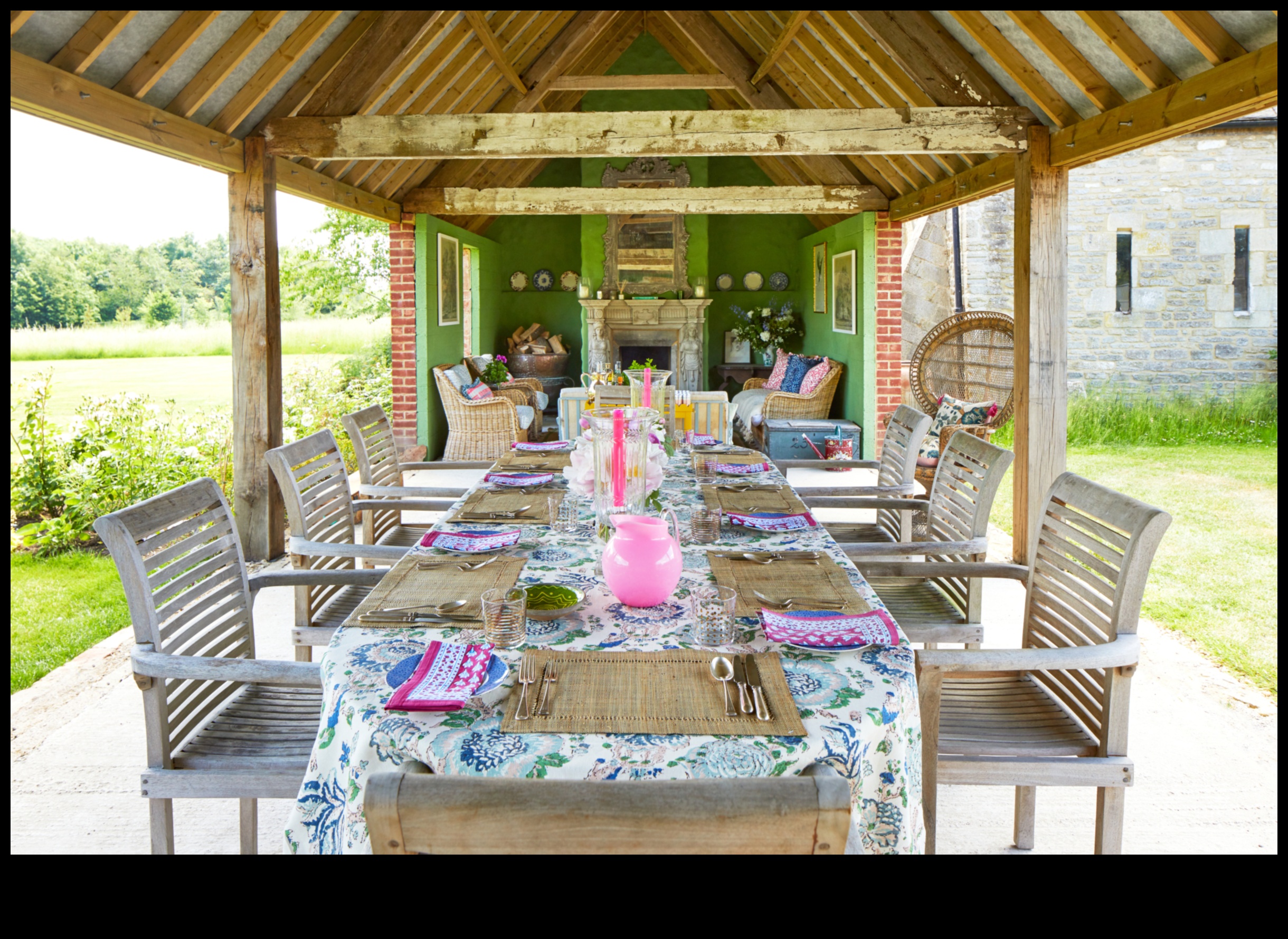 Decor eclectic de terasă în aer liber pentru mese în aer liber